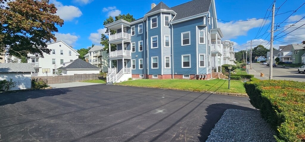 Photo - 70 Weston St Unit 2