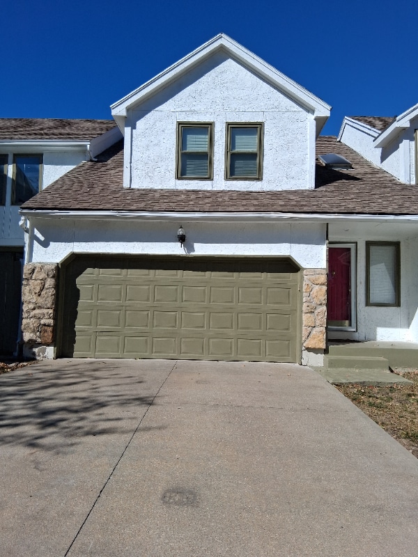 Building Photo - 10814 W 116th Terrace