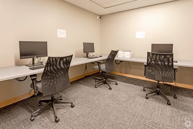 Computer Room - Trail Pointe Ridge