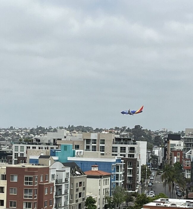 Photo - 425 W Beech St