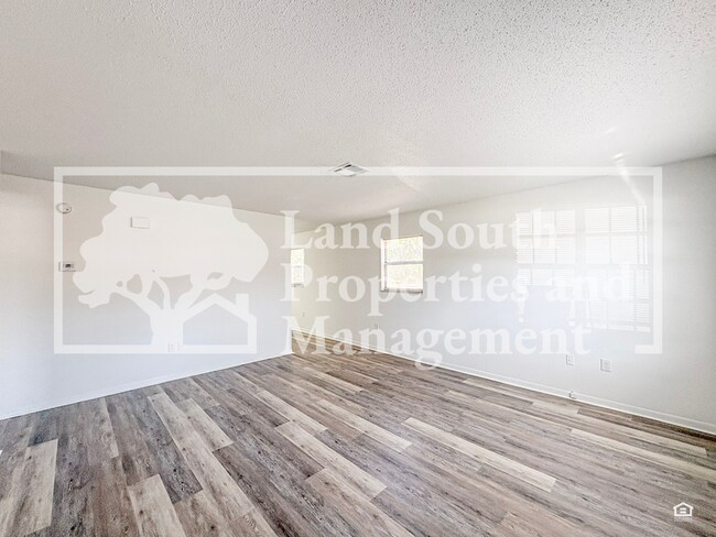 Photo - 1703 King Ave