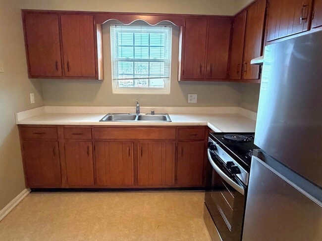 Cocina de la unidad n.º 17 - Church Way Apartments