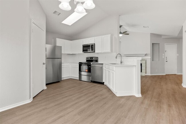 Photo - 16702 Shipshaw River Dr