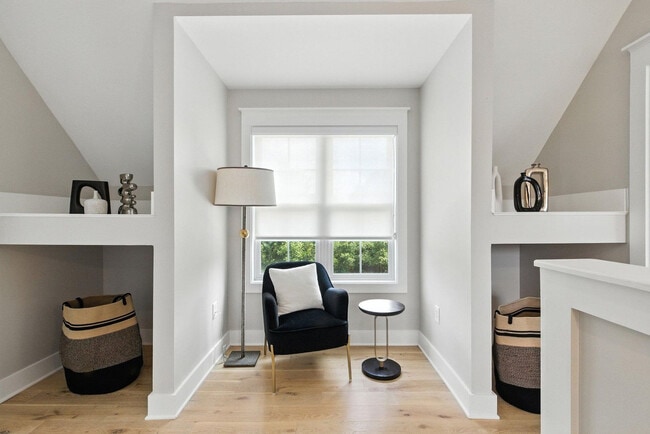 Photo - 143 Steepleview Dr Unidad ID1302825P