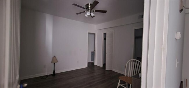 Building Photo - 16 S East St