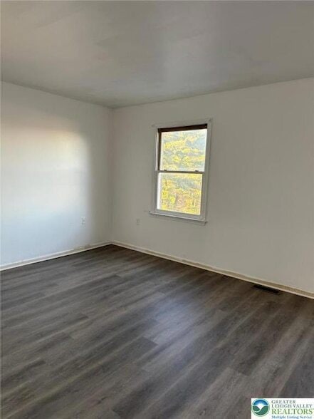 Photo - 235 Vista Dr