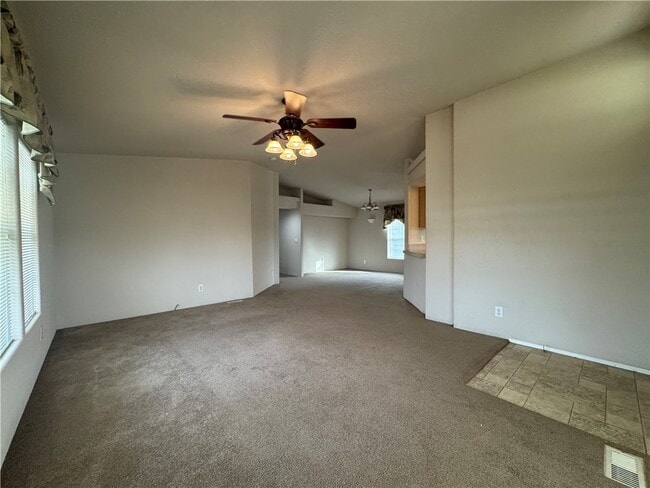 Photo - 10044 Kent Rd