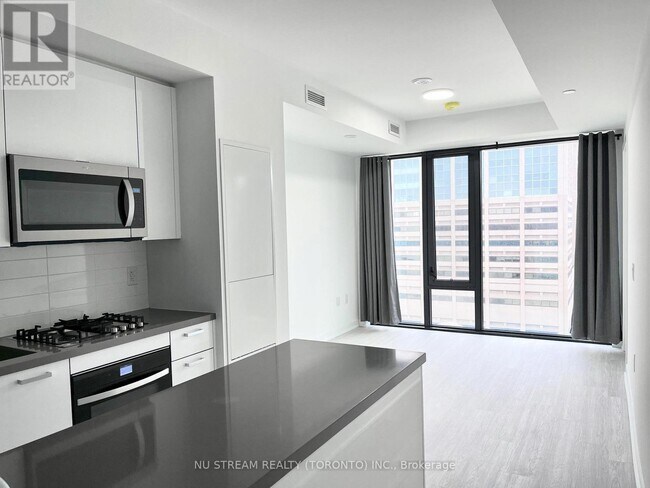 Photo - 195 McCaul St Unité 1510