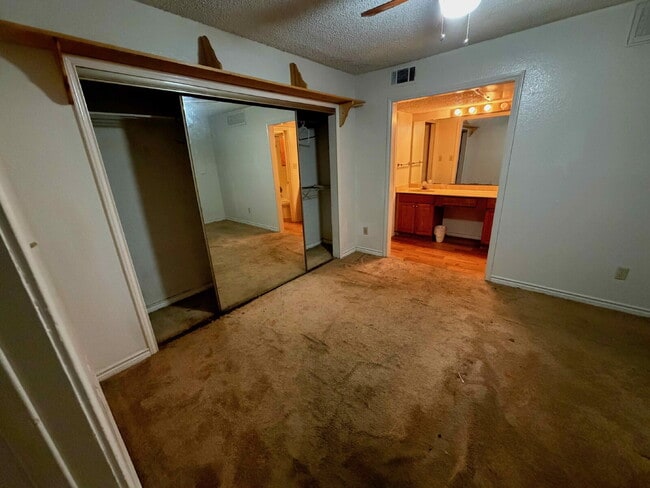 Photo - Cozy 1BD Condo in Richardson ISD with Fireplace & Amenities Unit Apt 114