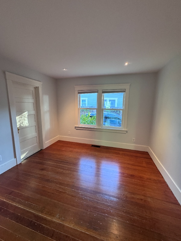 Photo - 643 Wright St