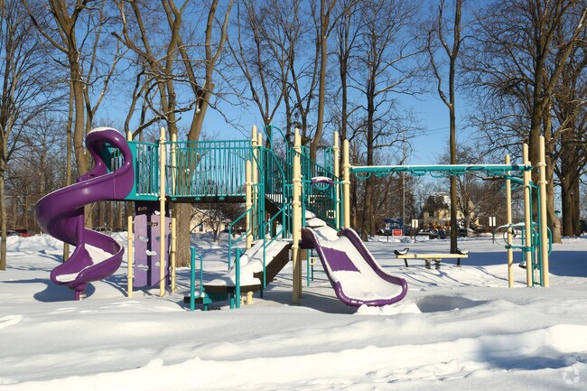 Photo - Camelot Hills