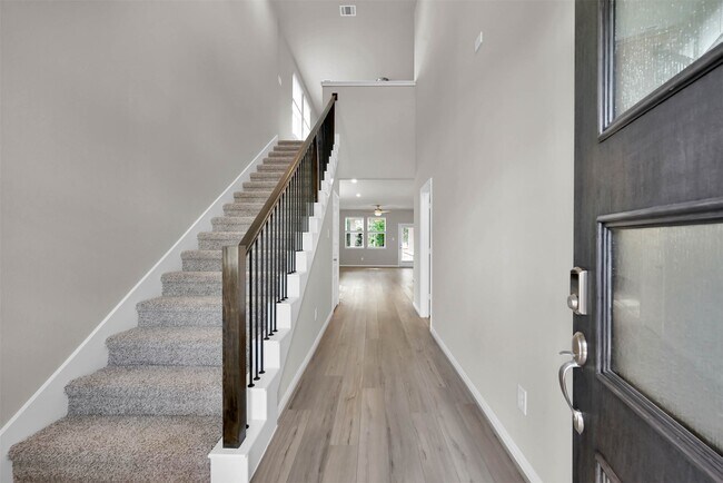 Photo - 213 Harper Ridge Dr