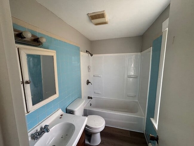 Photo - 618 Farnsworth Ave