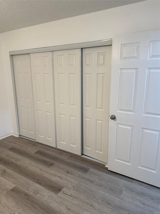 Photo - 2825 Stoneway Ln