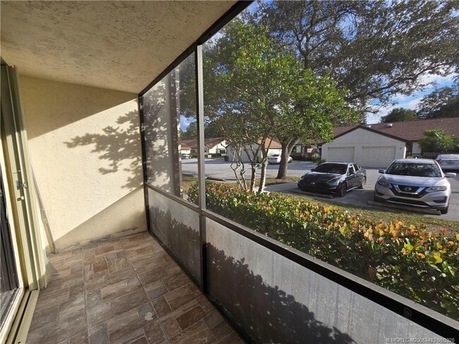 Photo - 2114 SW Silver Pine Way Unit 121-F1