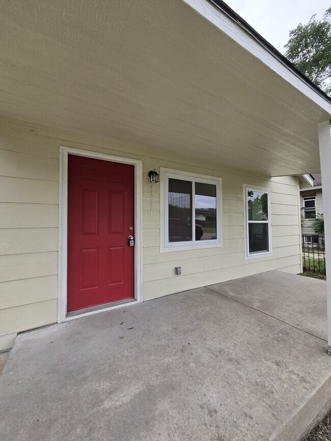 Photo - 1031 New York St