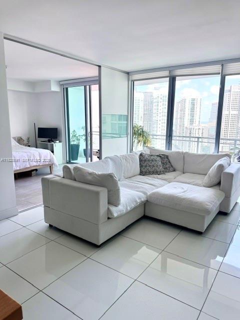 Photo - 90 SW 3rd St Unit 3112