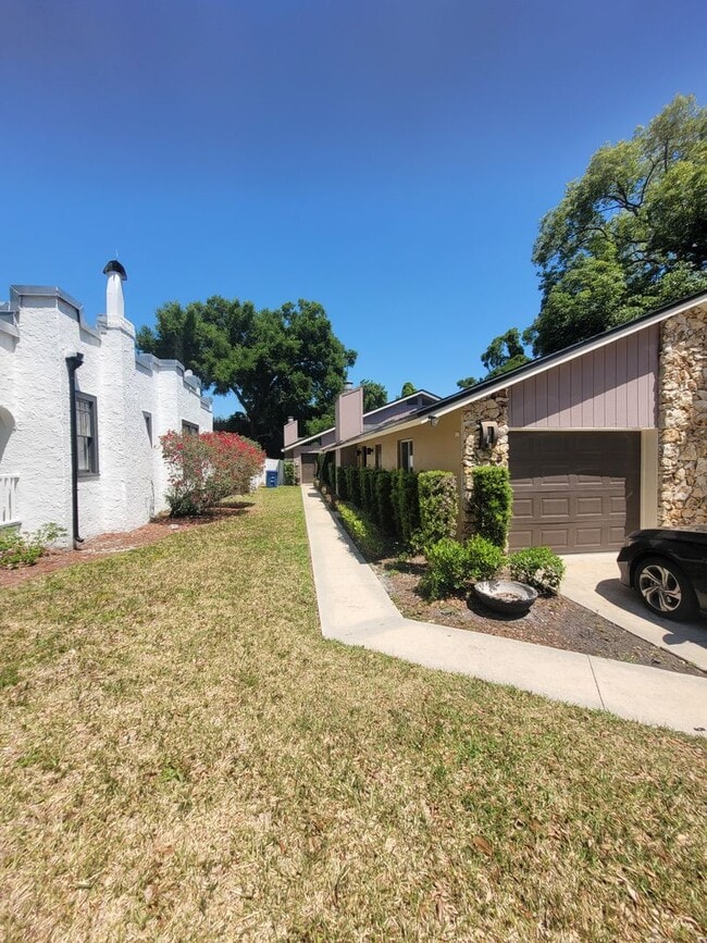 Photo - 937 Aragon Ave