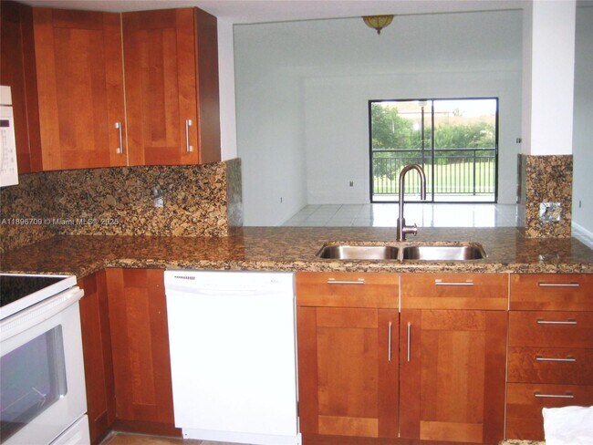 Photo - 16051 Blatt Blvd Unit 310