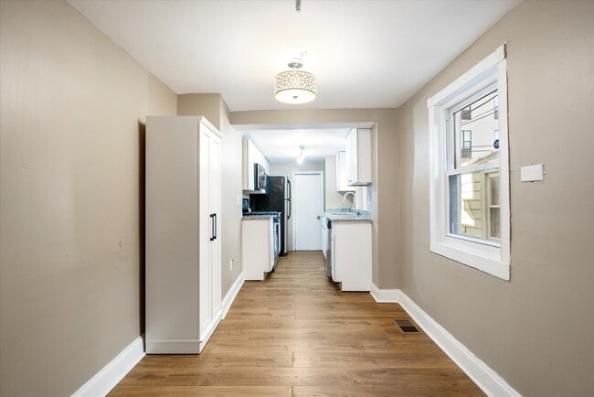 Photo - 424 S Eden St