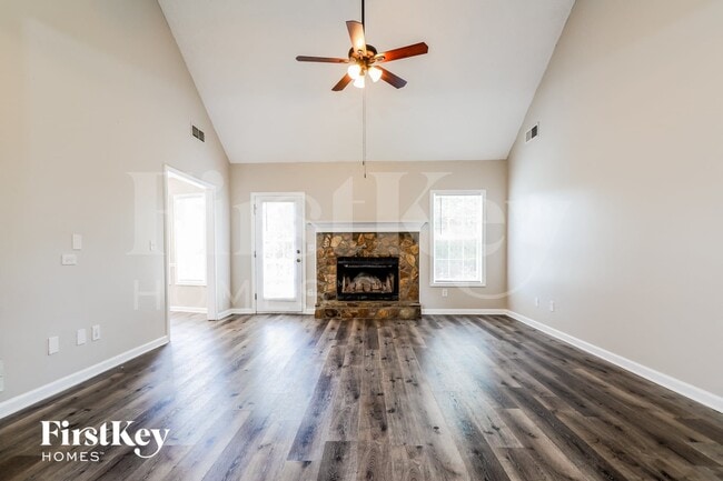 1370 Summer Lake Terrace SW