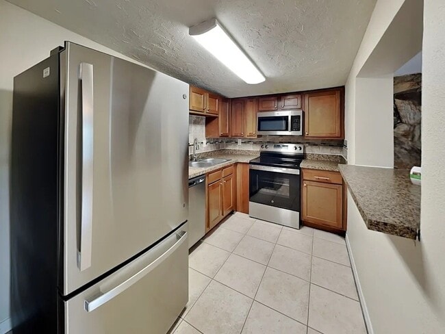 Photo - 15147 Harding Ave