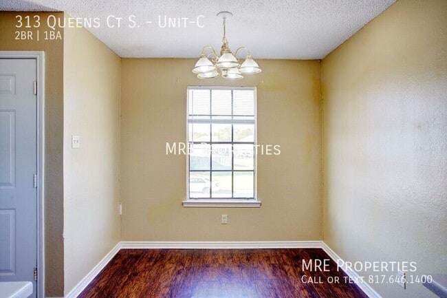 Photo - 313 Queens Ct S Unit -C