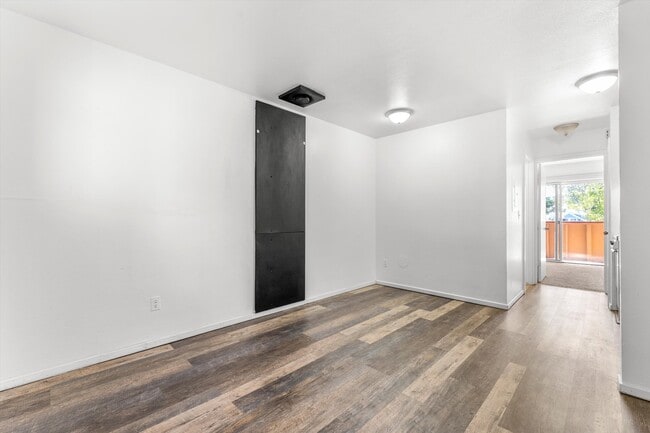 Photo - Grove Street Apartments