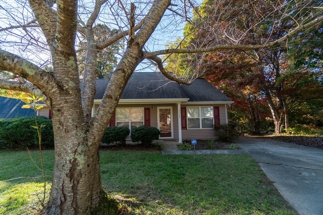 Photo - Beautiful 3 Bed 2 Bath home located in Greensboro!