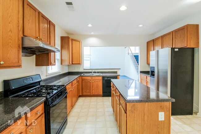 Photo - 1220 Downyshire Dr