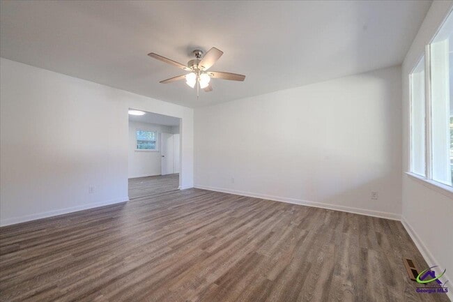 Photo - 100 Belmont Dr