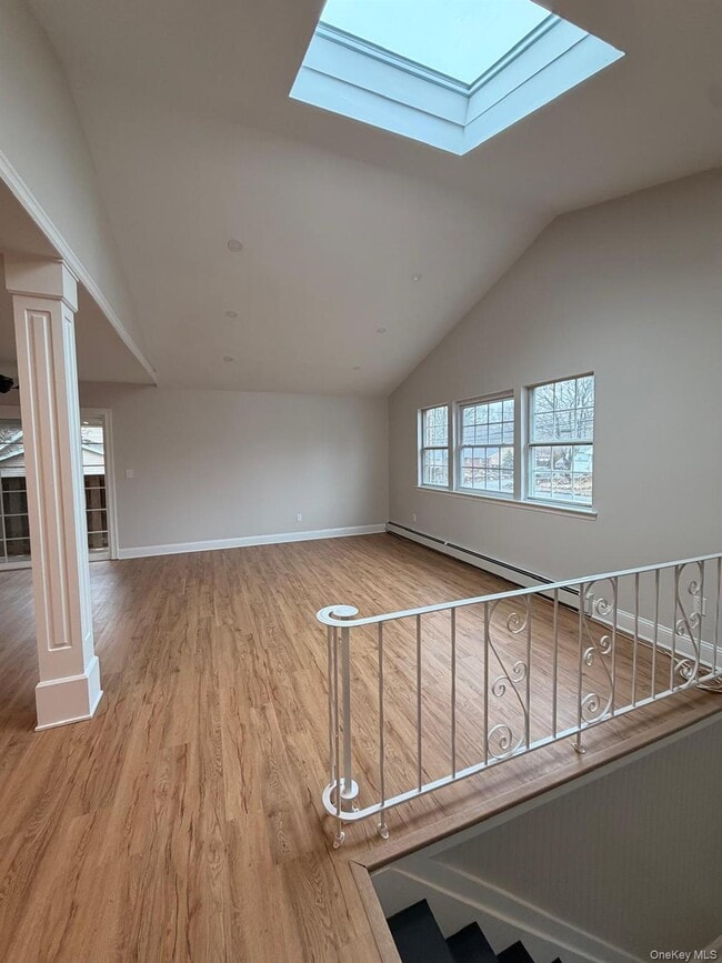 Photo - 740 Church St