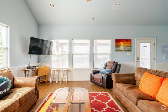 Building Photo - 948 Kahla Dr Unit ID1223246P Rental