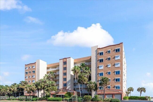 Building Photo - 925 A1A Jimmy Buffett Mem Hwy Unit 203 Rental