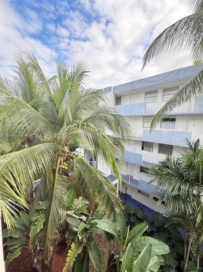 Photo - 1801 S Treasure Dr Unit 411