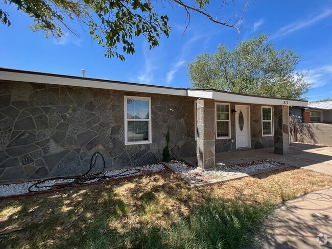 Building Photo - 312 Hickory Ave Rental