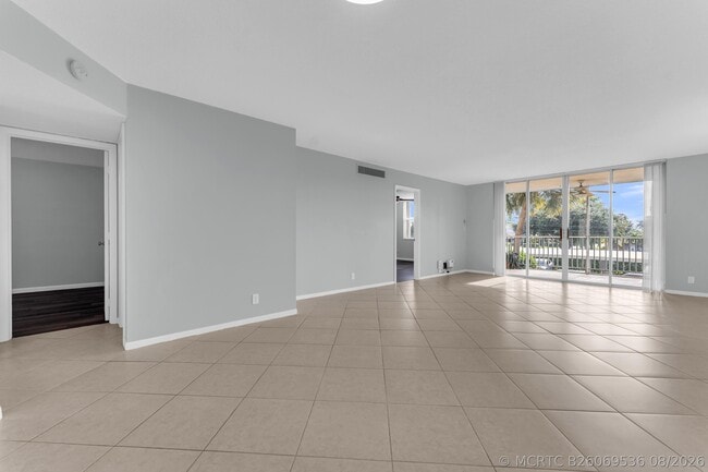Photo - 931 Gardenia Dr Unit 269