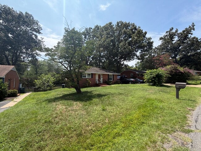 Photo - 7715 Durvin Dr