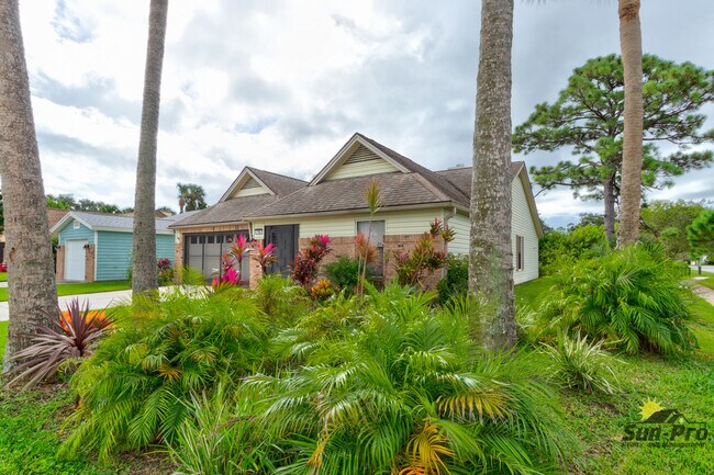 Photo - 700 Pine Shores Cir