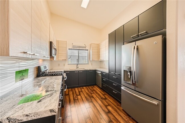 Photo - 2152 Quartz Cliff St Unit 204