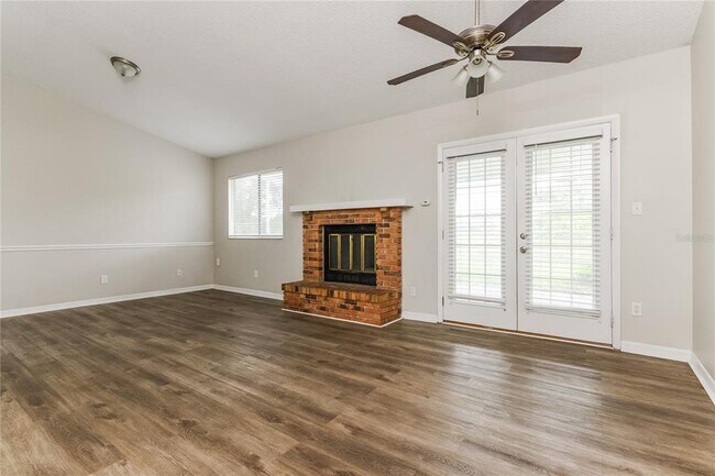 Photo - 1517 Colony Ave