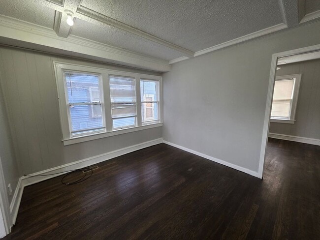 Photo - Spacious 4 Bedroom Home with Classic Charm