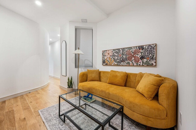 Building Photo - 491 2nd Ave Unit ID1316008P