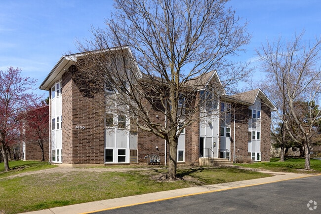 Photo - Hickory Manor