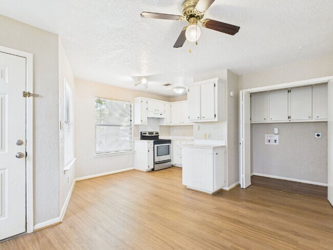 Photo - 298 Friendship Ln Unidad 27