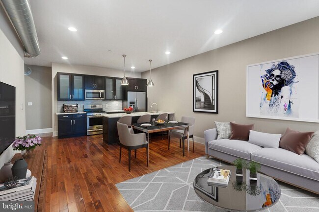 Building Photo - 946 N 2nd St Unit 4