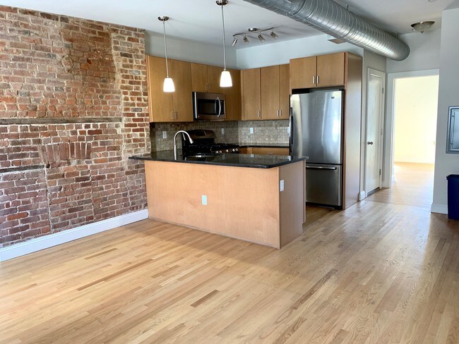 Photo - 125 Washington St Unit 2