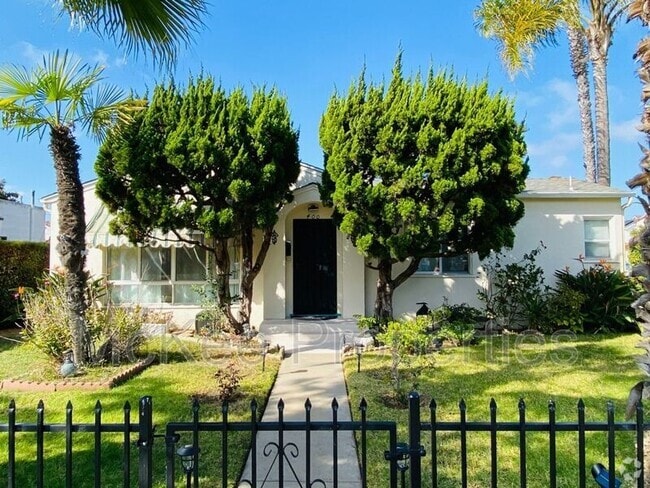 Building Photo - 400 H Ave Rental