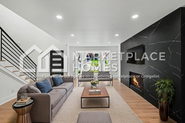 Photo - 207 Waterview Dr
