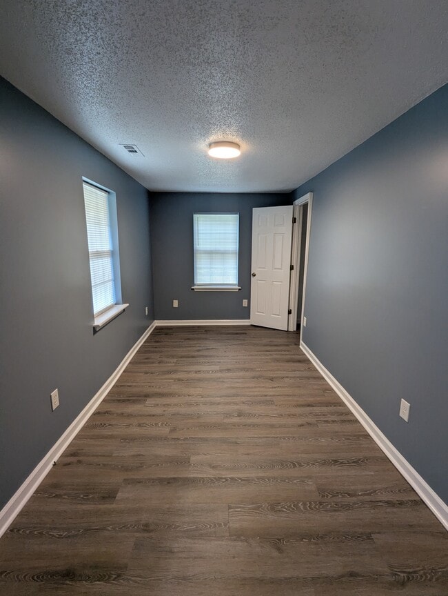 Photo - 1012 Oak St